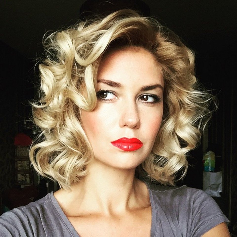 Актриса Муцениеце