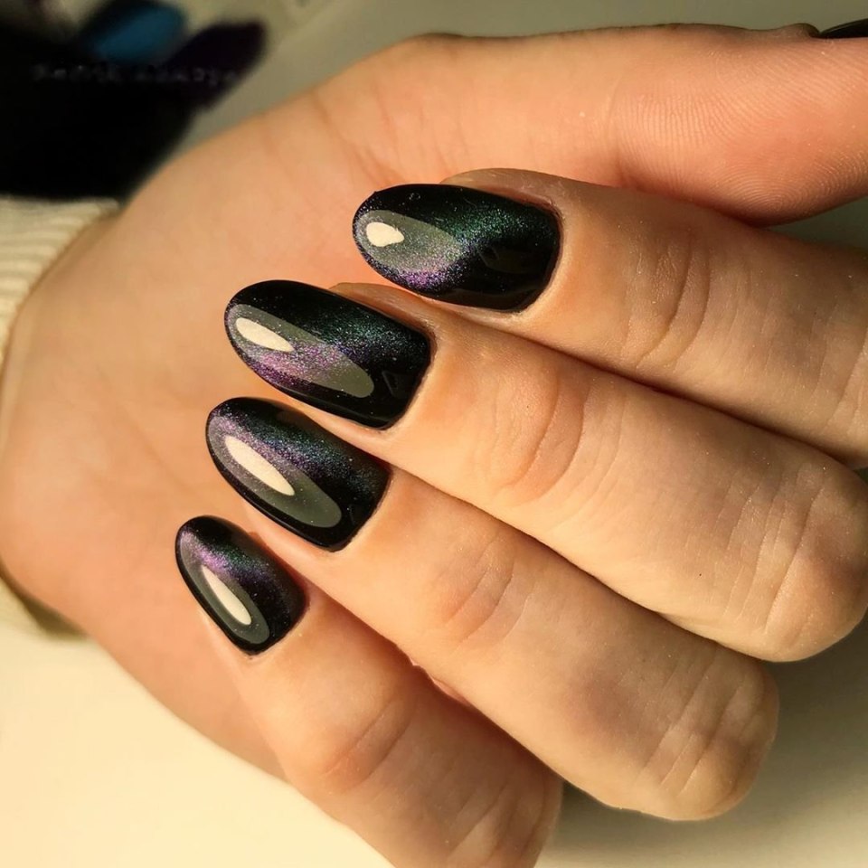 Кошачий глаз 10 д маникюр