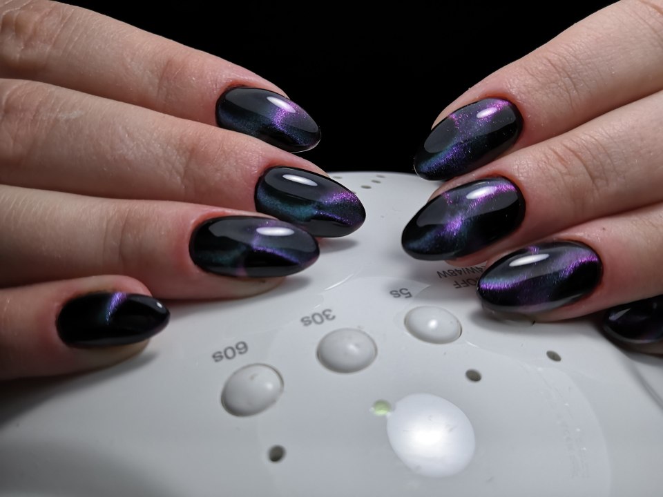 Лак кошачий глаз 2020