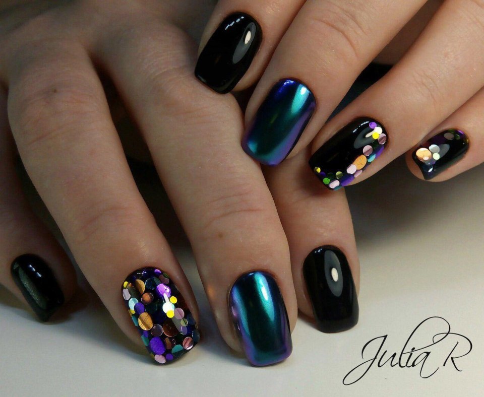 Маникюр кошачий глаз серебристый