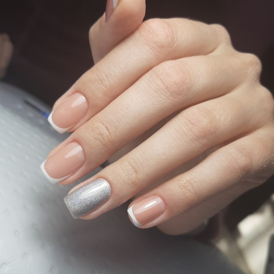 Классический маникюр втирка