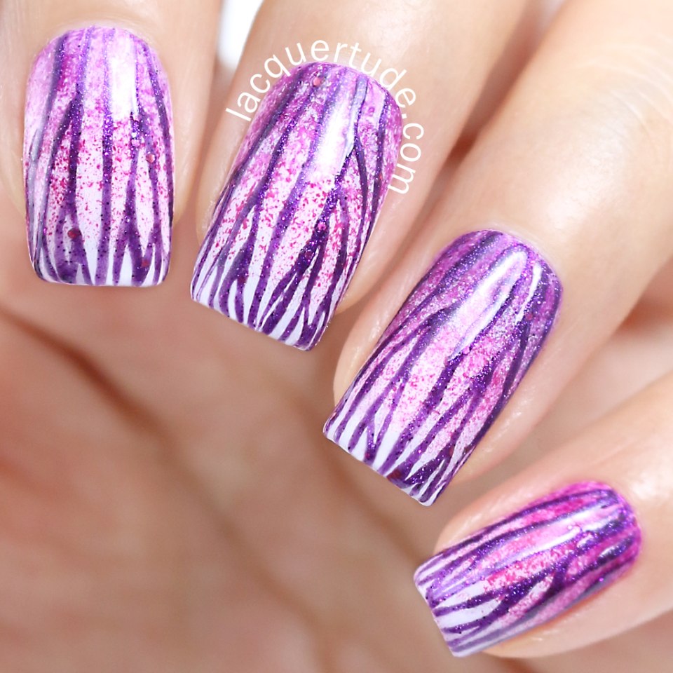 Геометрический маникюр фиолетовый