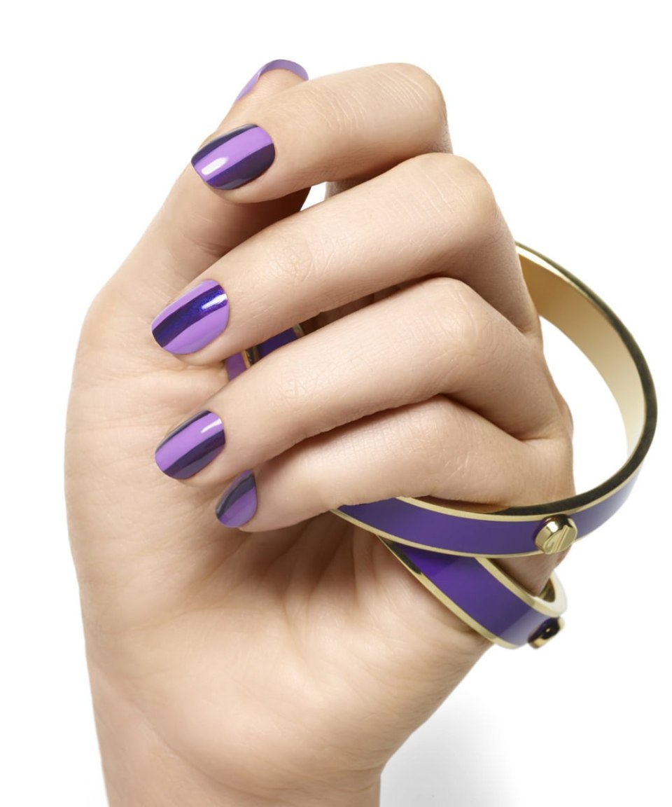 Маникюр сиреневый с розовым