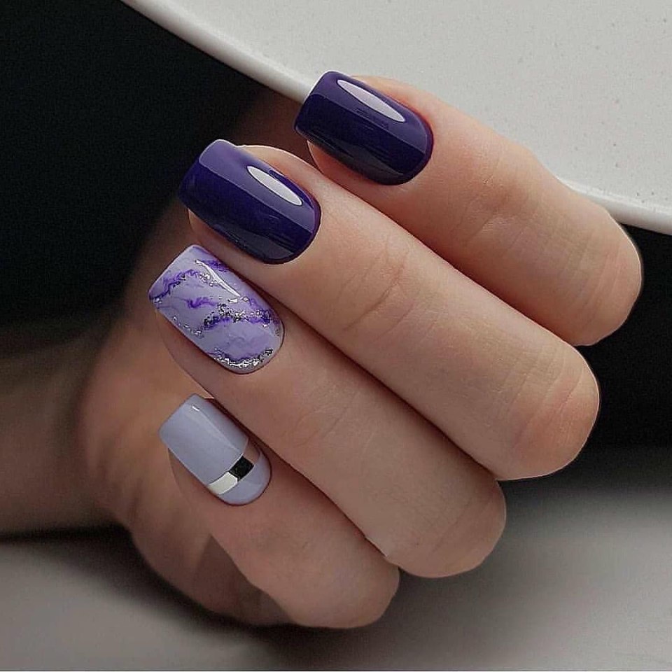 Маникюр с градиентными полосками