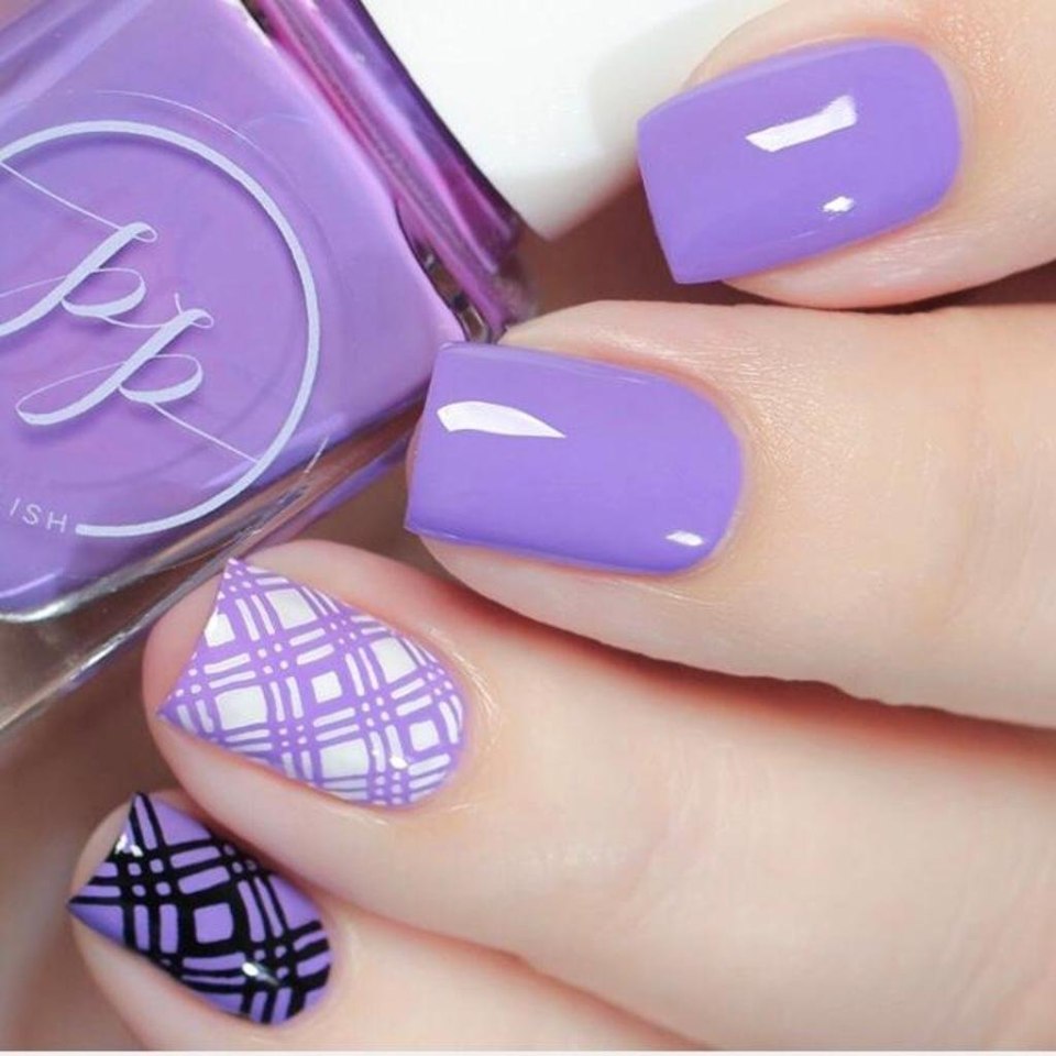 Маникюр серофиооетовыц