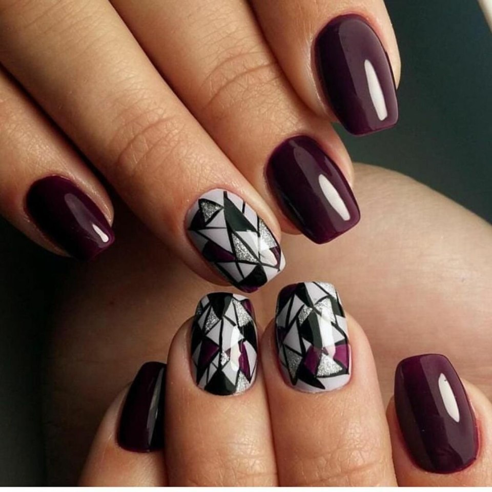 Маникюр на короткие ногти геометрия