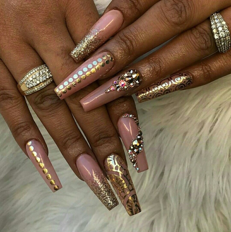 Ногти дорого богато