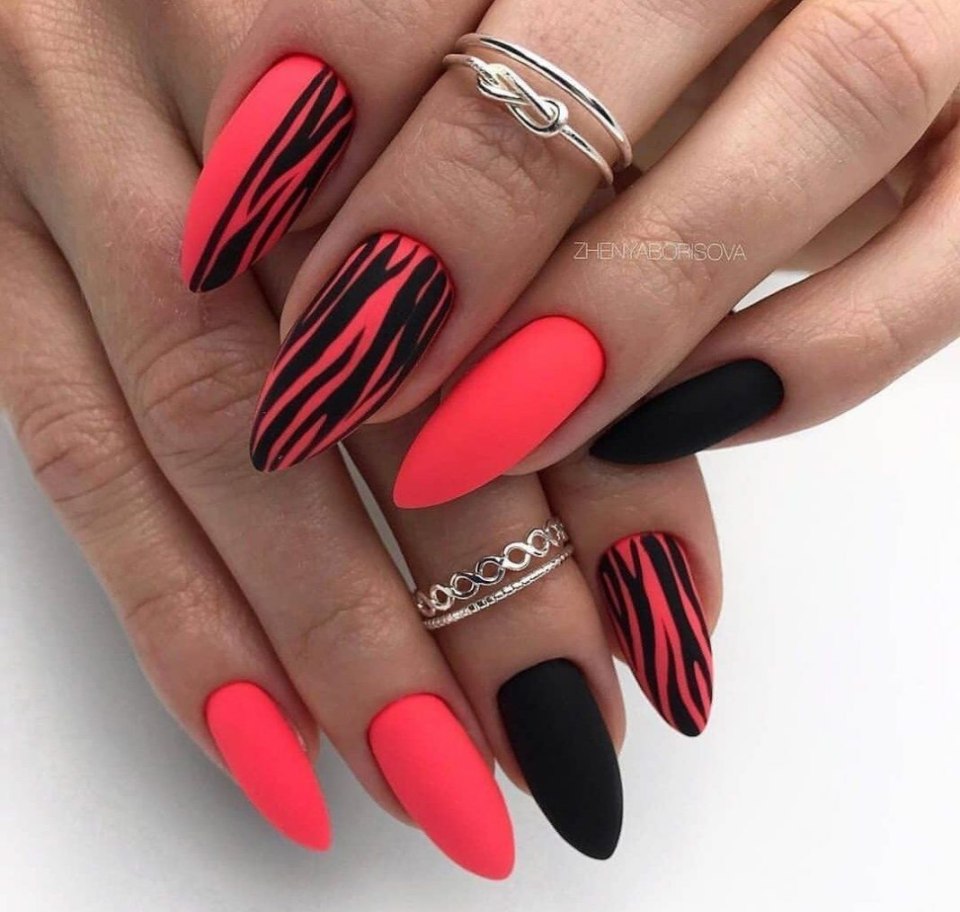 Яркие ногти