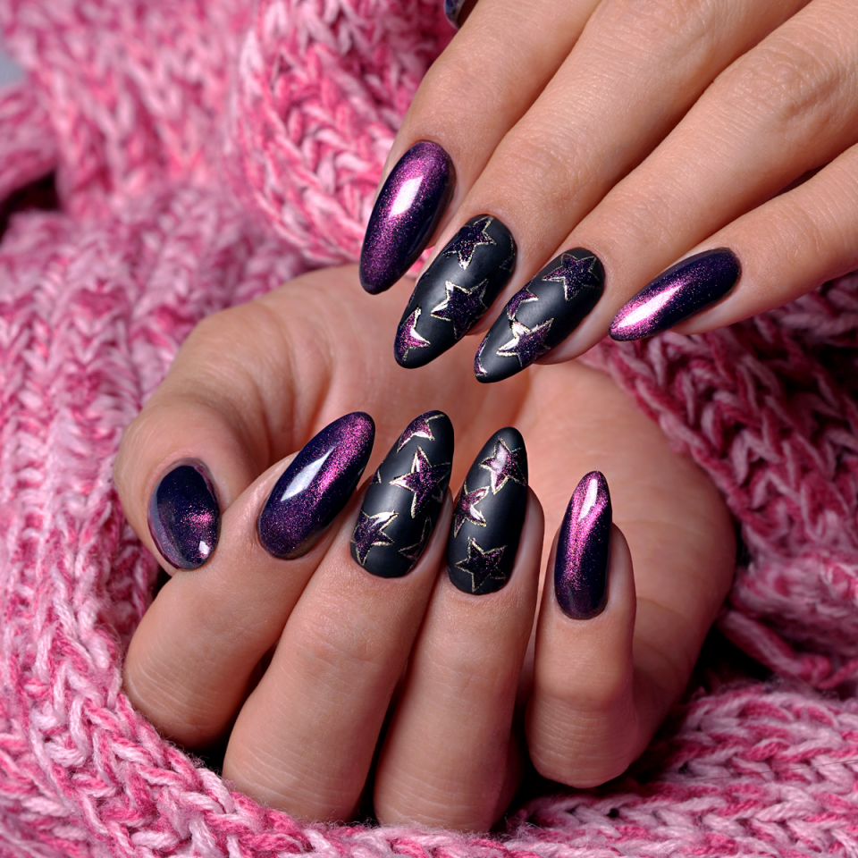 Маникюр кошачий глаз фиолетовый