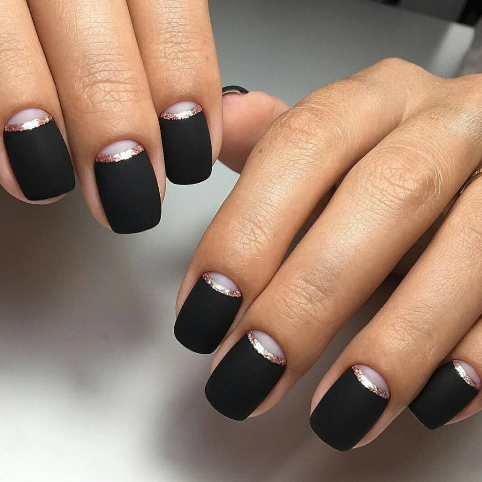 Лунный маникюр