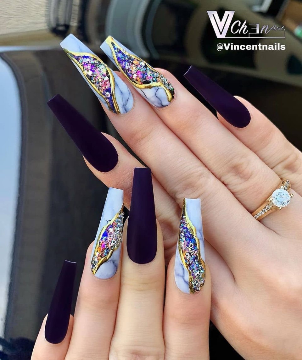 Ногти балерина со стразами