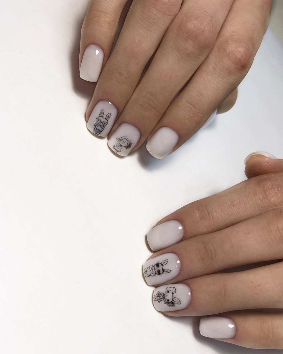 Маникюр с надписями