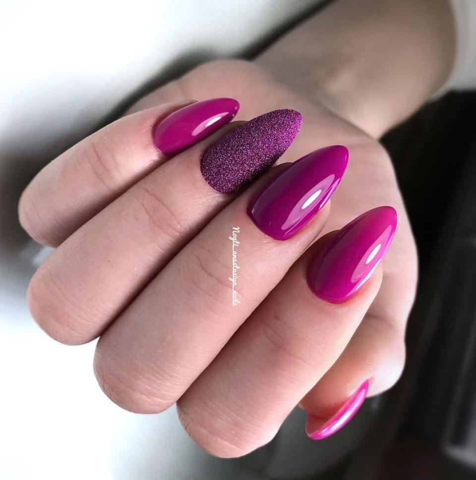 Фуксия миндаль