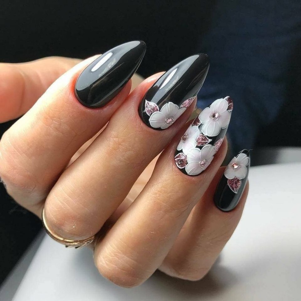 Короткие острые ногти
