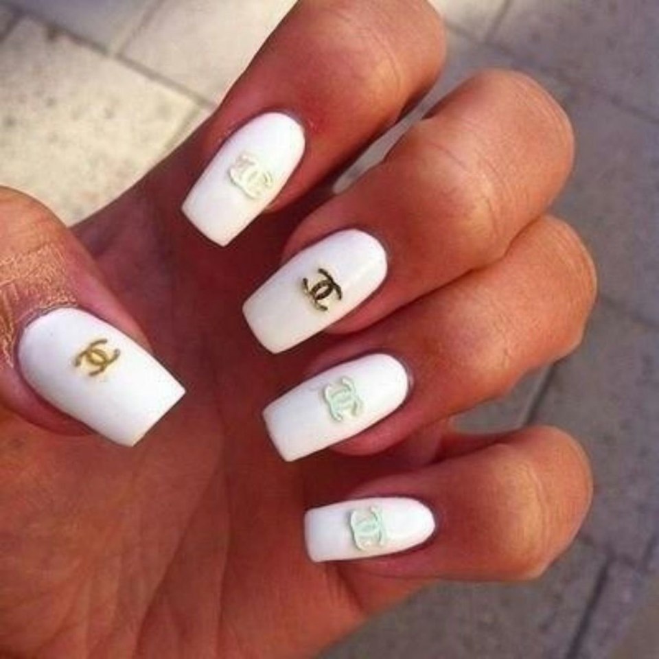 Shellac Chanel