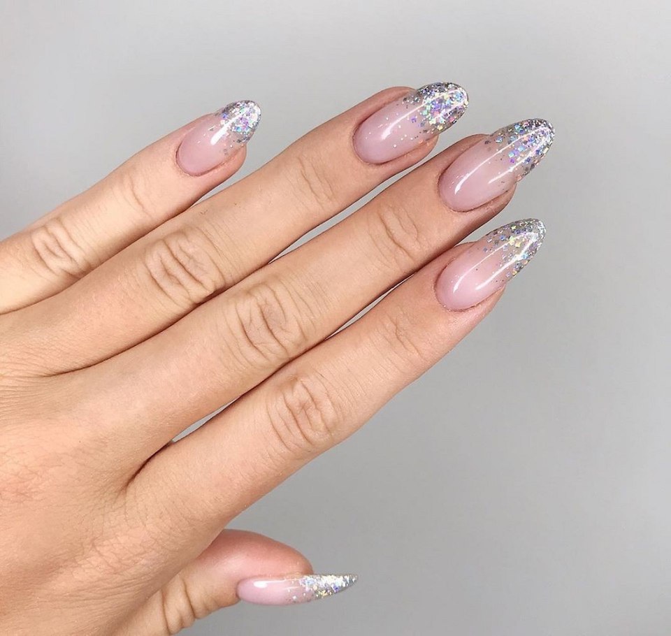 Позы для ногтей маникюр