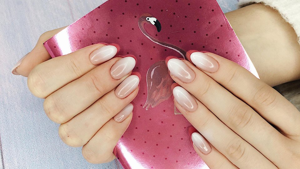 Дизайн ногтей растяжка