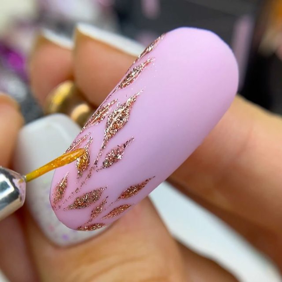 Покрытие ногтей акрилом