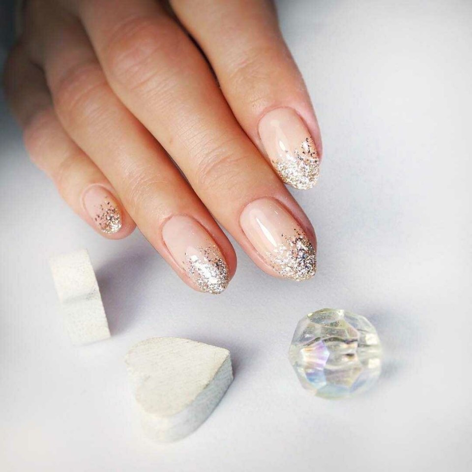 Прозрачный маникюр