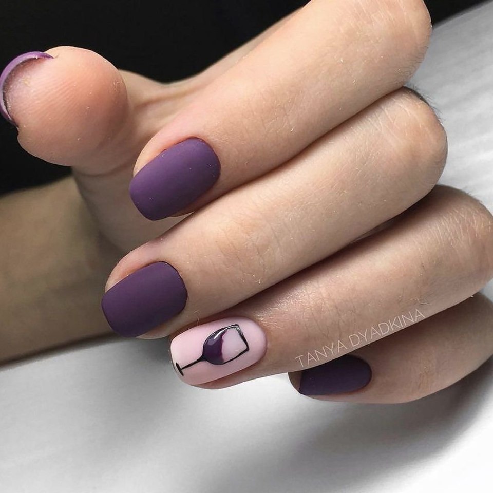Маникюр фиолетовый мат