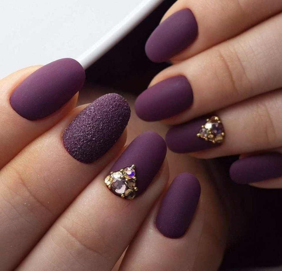 Матовый фиолетовый мвник