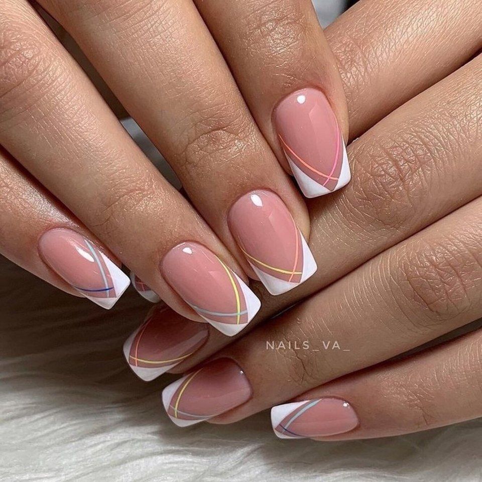 Красивый французский маникюр