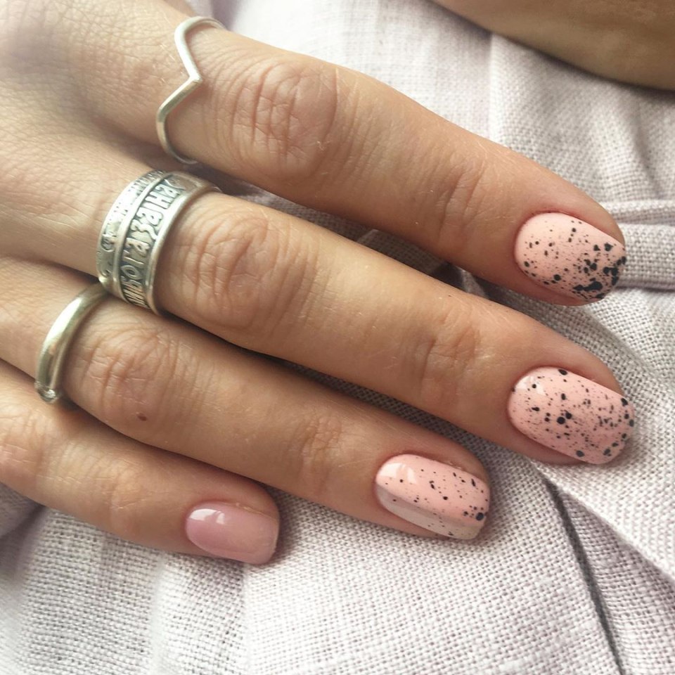 Маникюр перепелиное яйцо