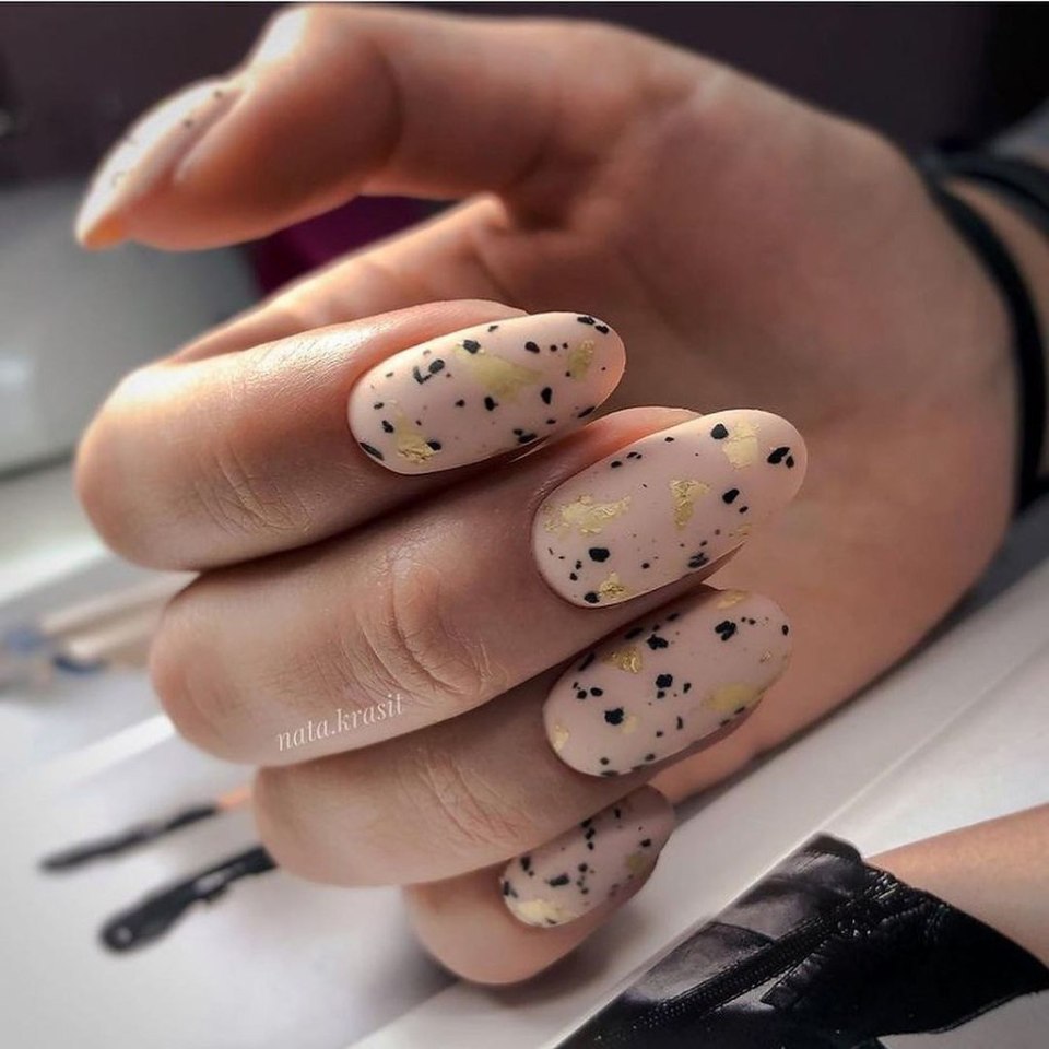 Декор пенопластовых яиц