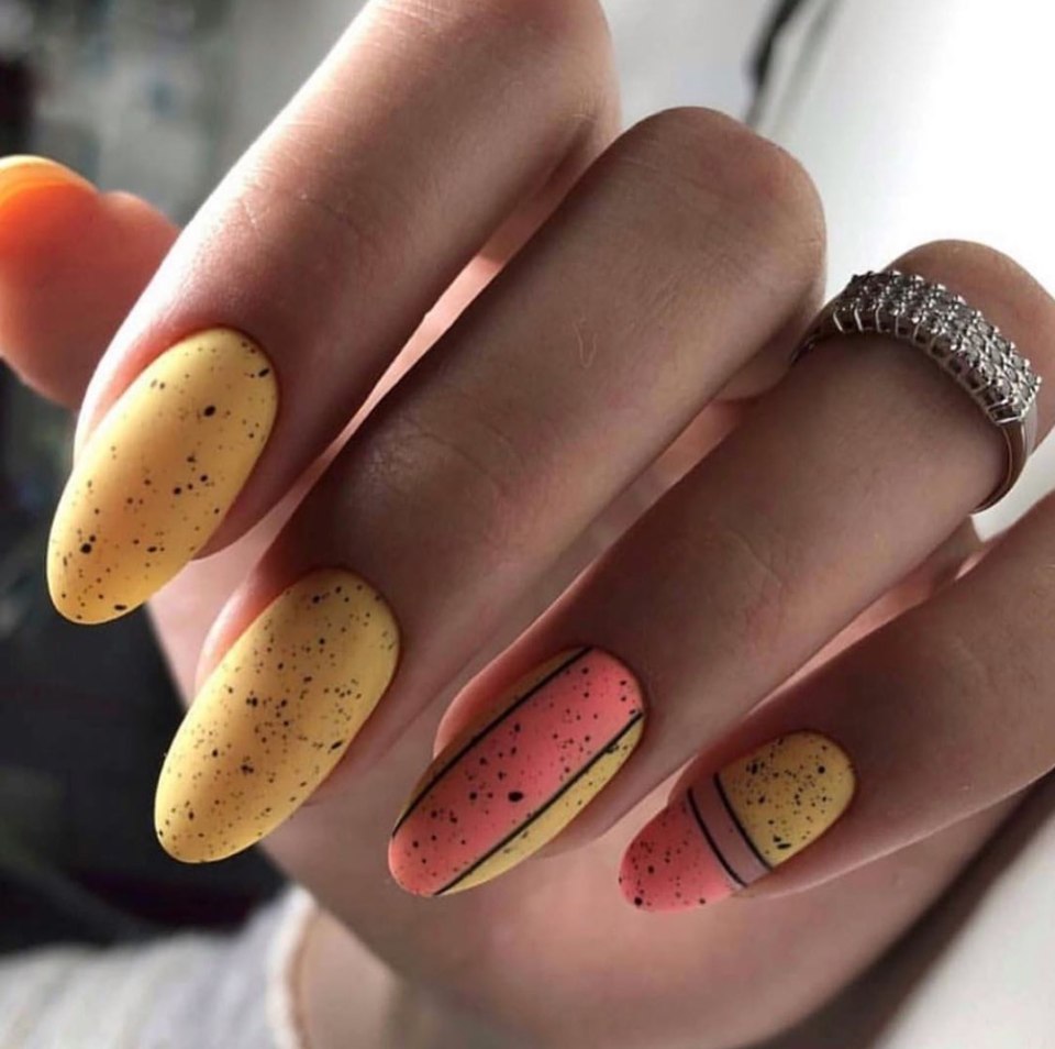 Топ перепелиное яйцо на рыжем неоне