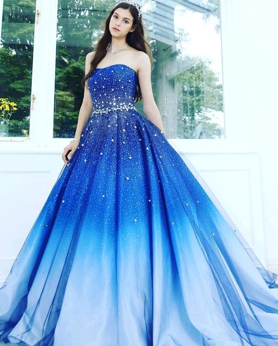 Нежное длинное платье