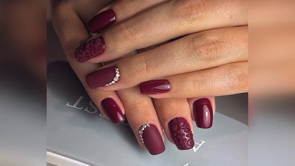 Маникюр в Красном и бордовом цвете
