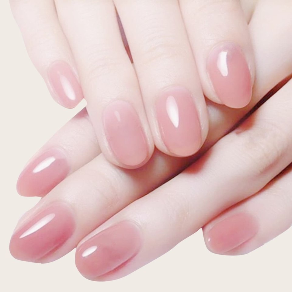 Маникюр розовый с блестками