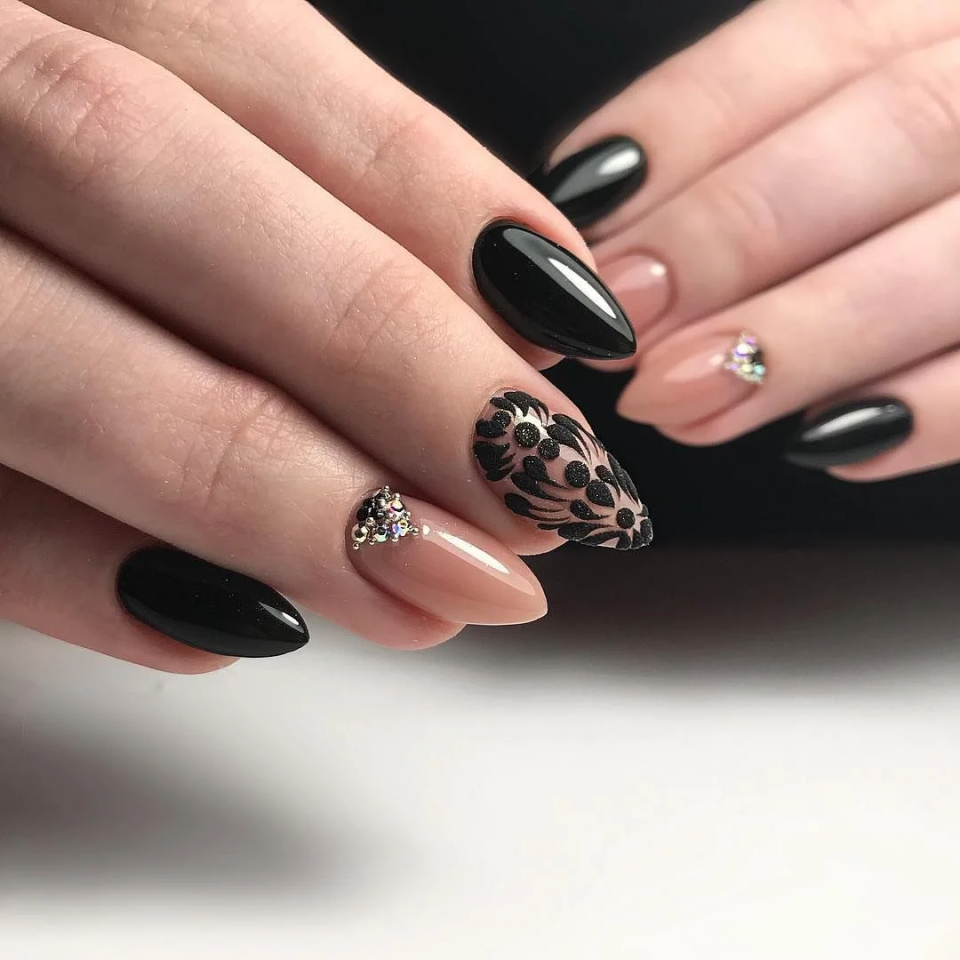 Френч 2021 миндаль черный