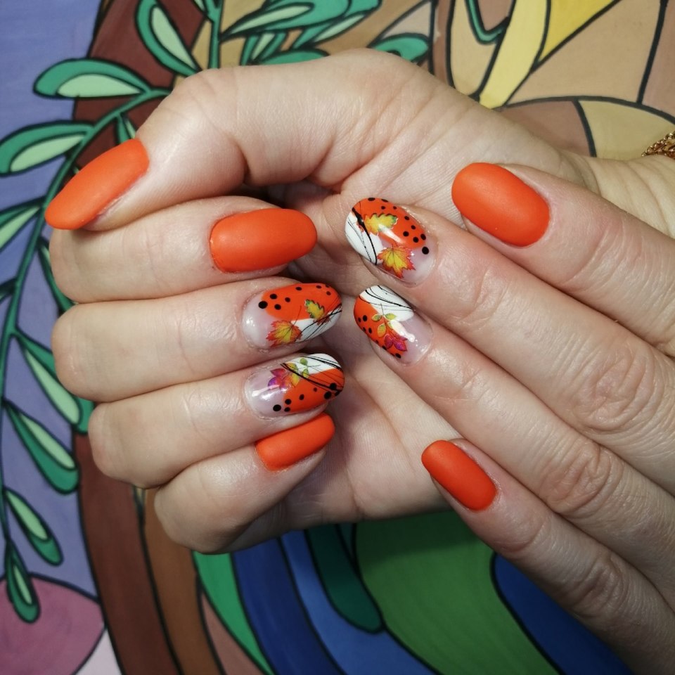 Маникюр оранжевый френч