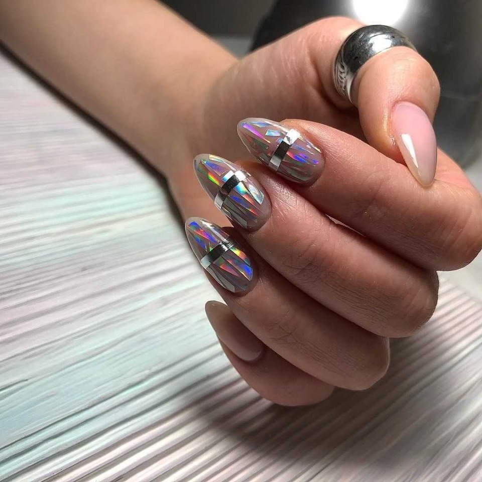 Необычный маникюр