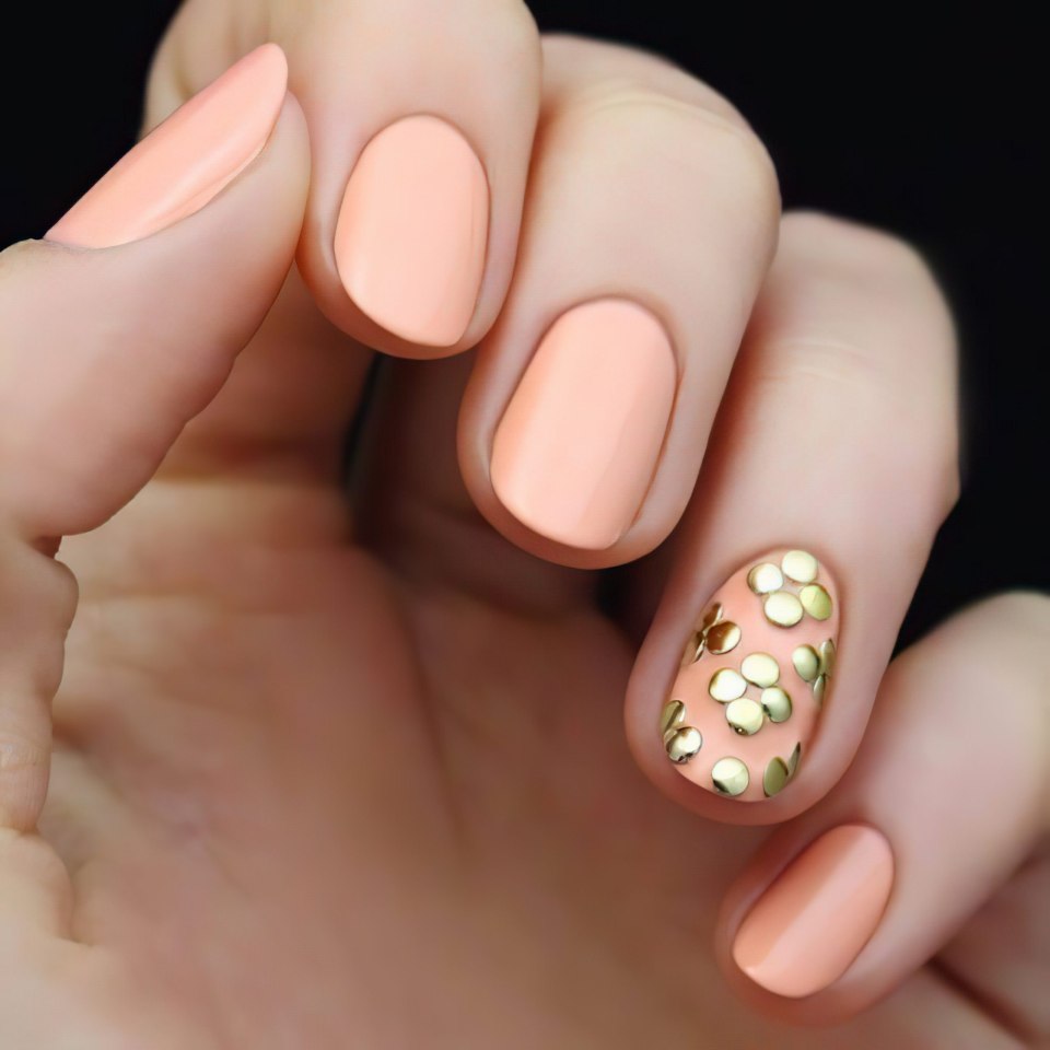 Нюдовый маникюр