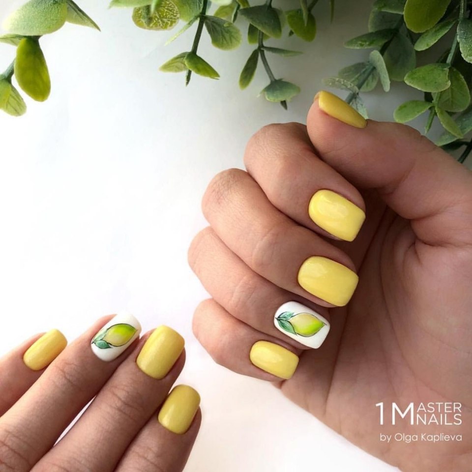 Маникюр с лимоном на короткие ногти