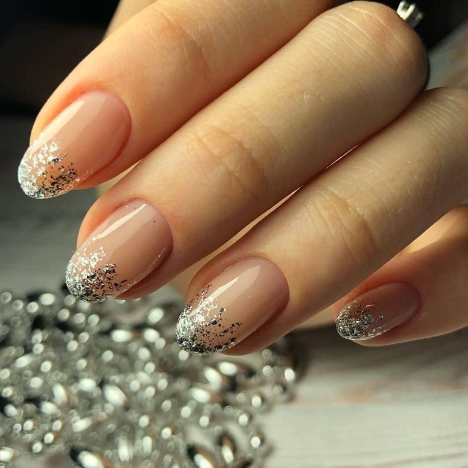 Нюд френч с блестками