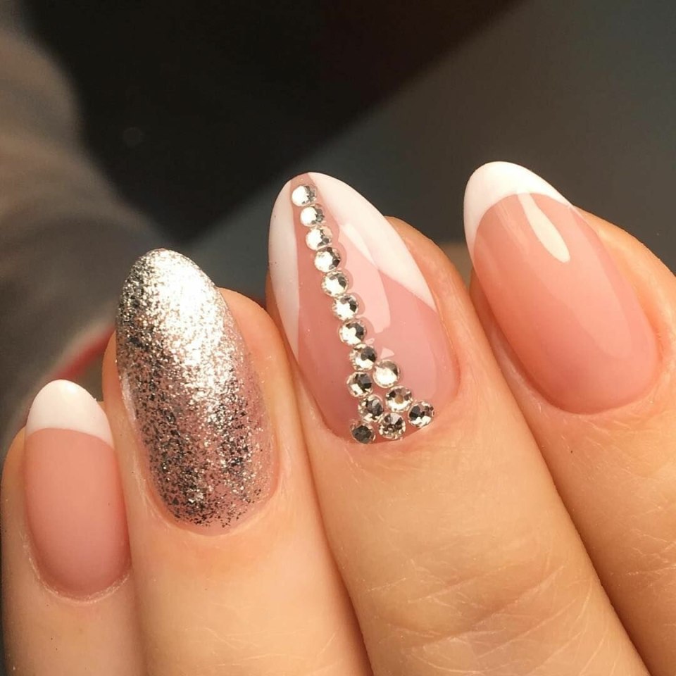 Ногти острые блестящие