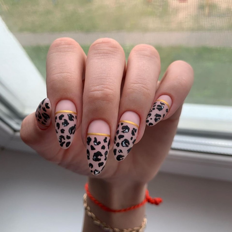 Маникюр с кружевом