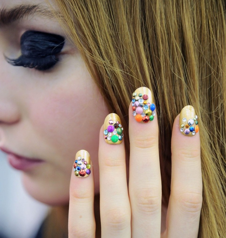 Маникюр для девочек