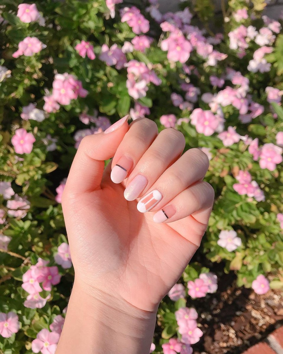 Маникюр БТС персона