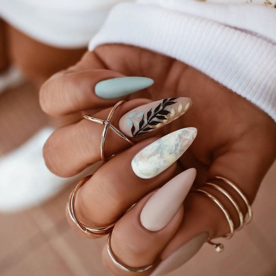 Маникюр на миндальные ногти