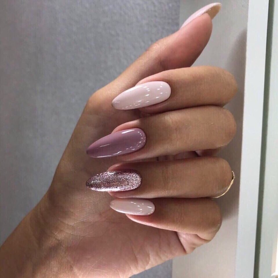 Нюдовый френч миндаль