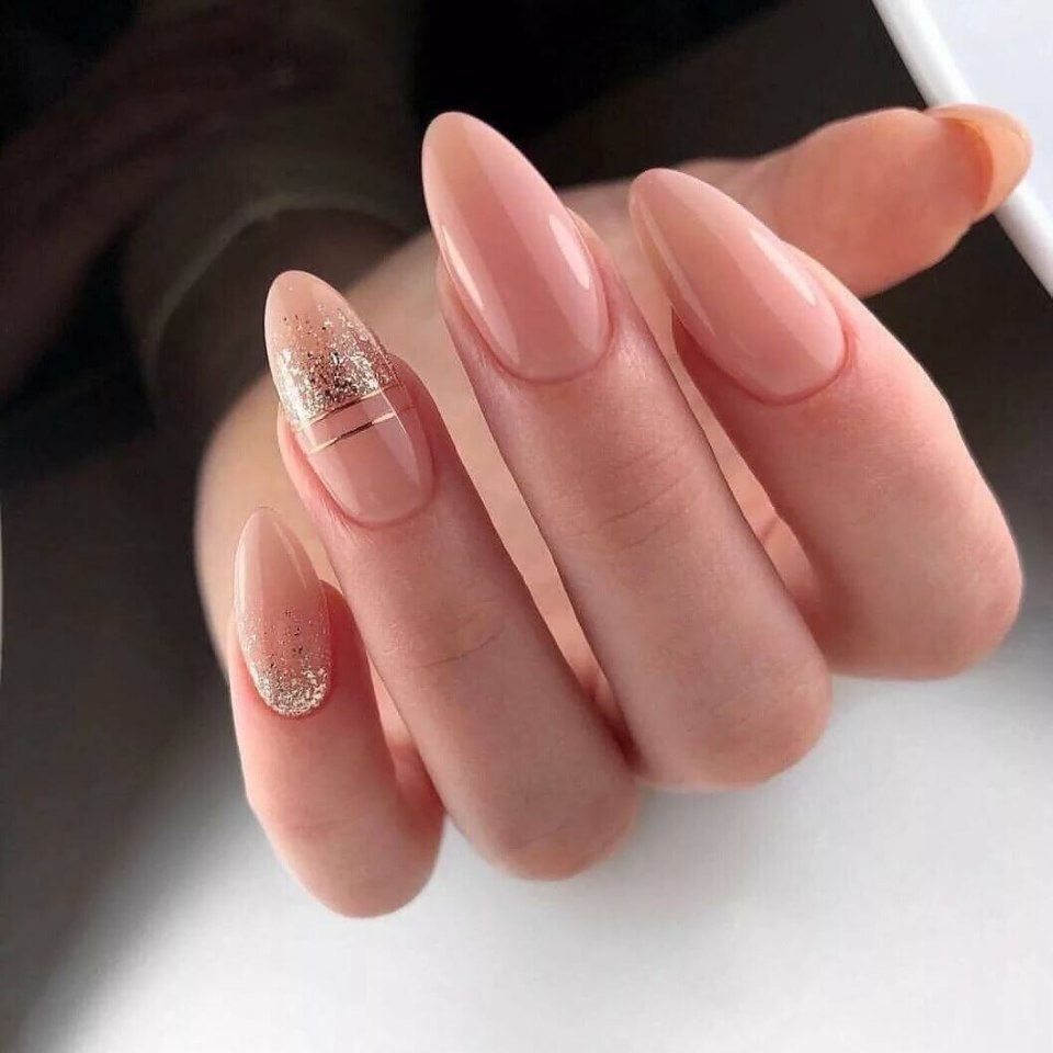 Нюдовый маникюр 2020 миндаль