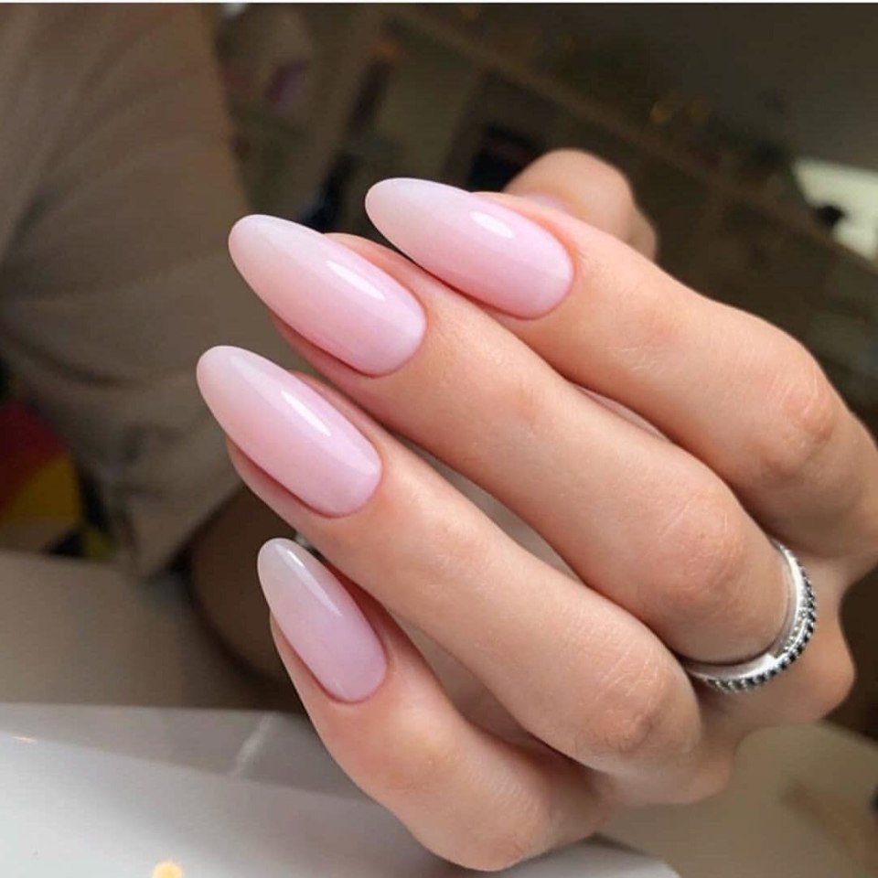 Маникюр нюдовый 2020 миндаль. Миндаль