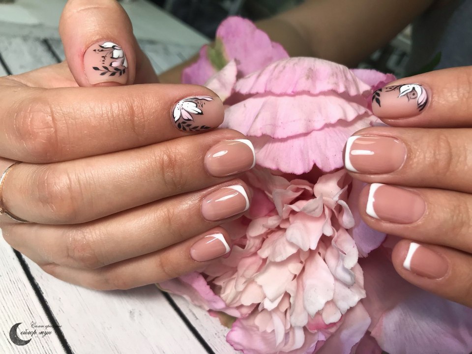 Маникюр нежный френч