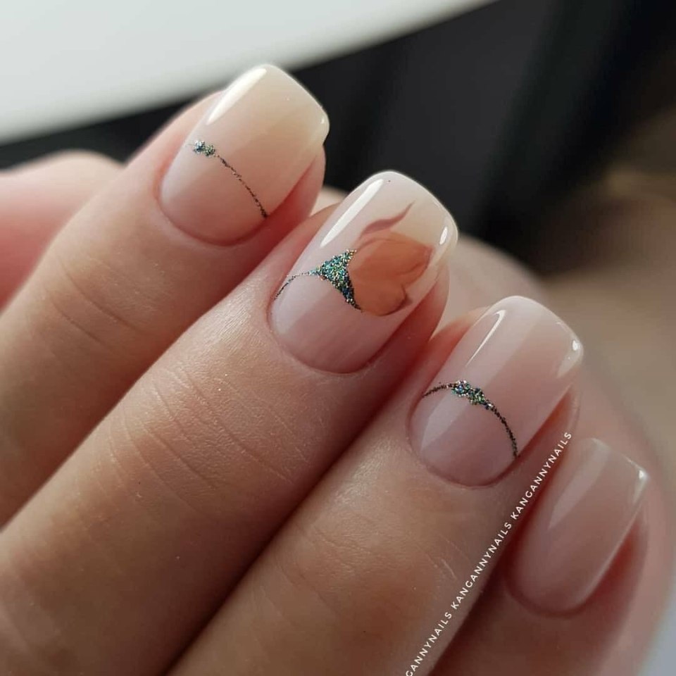 Красивый маникюр на короткие ног