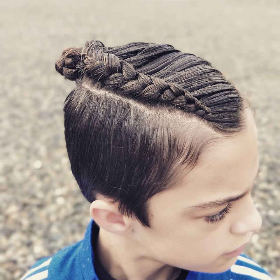 Причёски для мальчиков касички