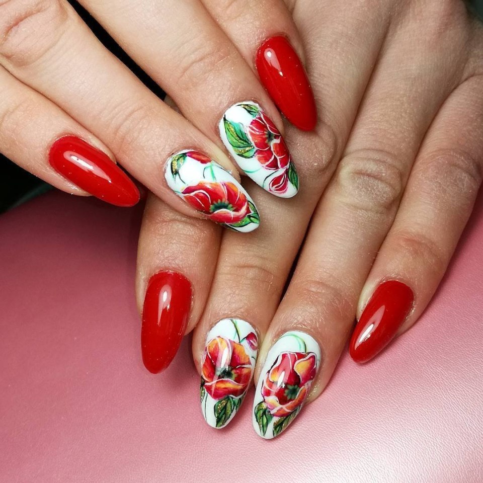 Красные ногти